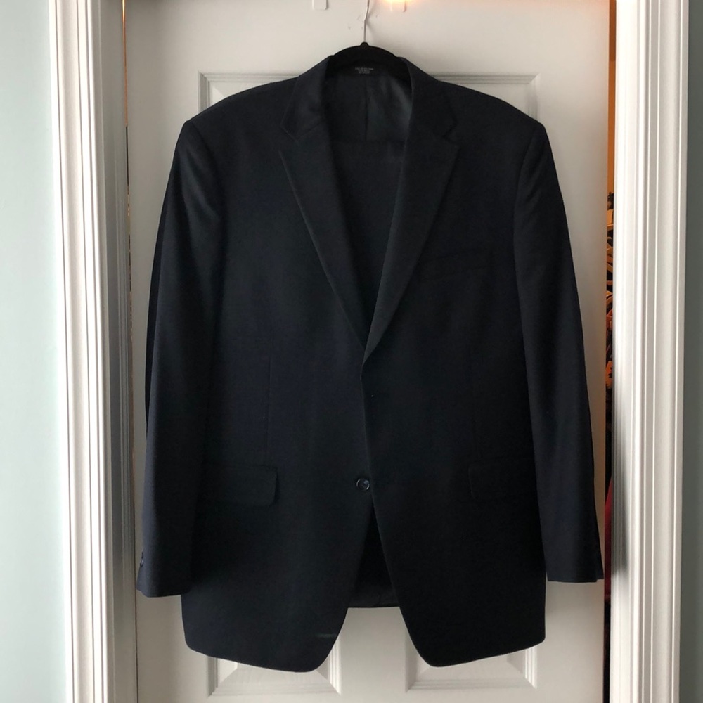 Navy blue suit.  Jacket is 44R and pants are 38/32